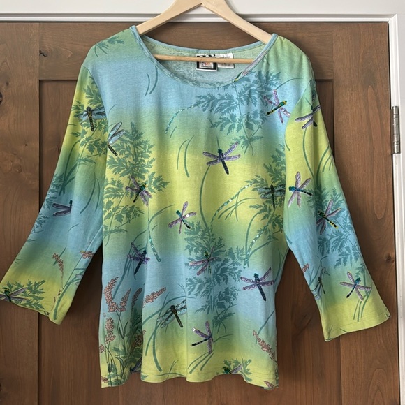 Take Two Clothing Co. Tops - Take Two Clothing Co. Dragonfly Novelty print Top Womens XL 100% Cotton Shirt